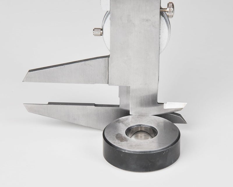 Fowler 52-008-706-0, Premium Dial Caliper With 0-6" Measuring Range (White) - Image 5