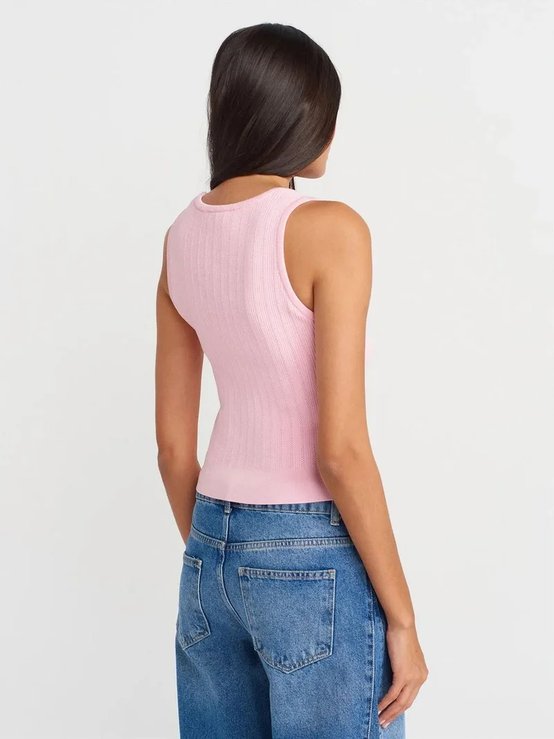 ديلفين DILVIN Ribbed Sleeveless Slim-fit Blouse