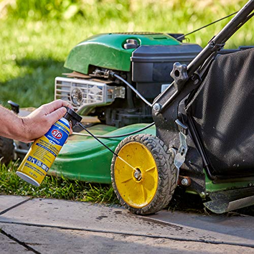 STP Pro Series Car Rust Remover, 3-in-1 Lubricant and Penetrant for Home, Cars and Truck, 11 Oz, STP - Image 5