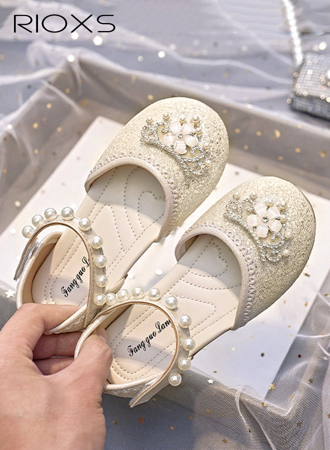 ريوكس حذاء ماري جين لامع للفتيات الصغيرات، حذاء باليه أميري مسطح مع حزام من اللؤلؤ للأطفال الصغار، حذاء سهل الارتداء للزي المدرسي لحفلات الزفاف والعروض وحفلات التخرج، لون أبيض - Image 1