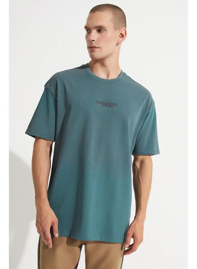 JUNE June Men Oversize Printed Crew Neck Tshirt Green