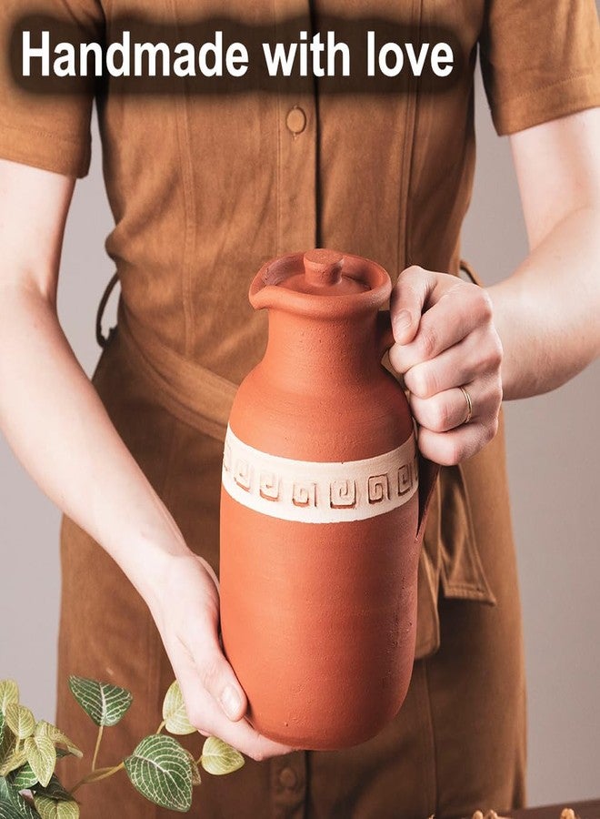 Vissmarta إبريق ماء مصنوع يدويًا من الطين الطبيعي، مصنوع من الفخار، مع غطاء، مناسب للشرب وفقًا لمبادئ الأيورفيدا، صحي، غير مزجج، على طراز الفخار الهندي، مناسب للمطبخ الريفي، على الطراز المكسيكي البوهيمي. - Image 3