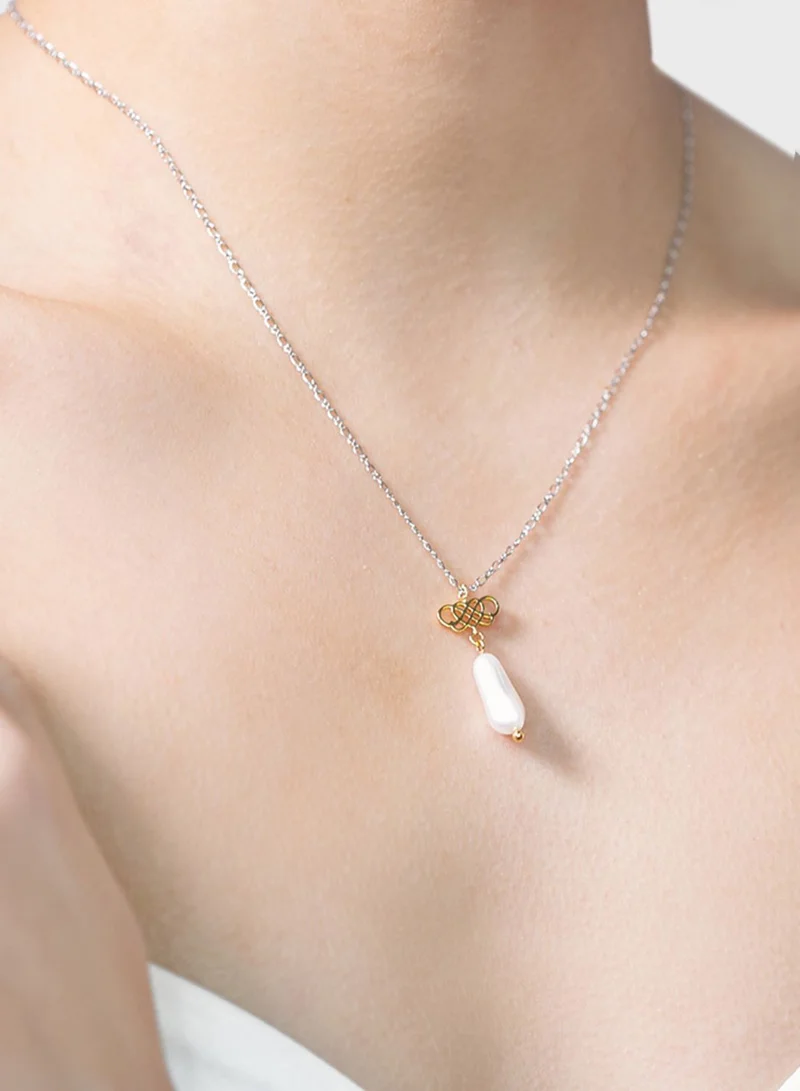 Lily and rose Chain Necklace