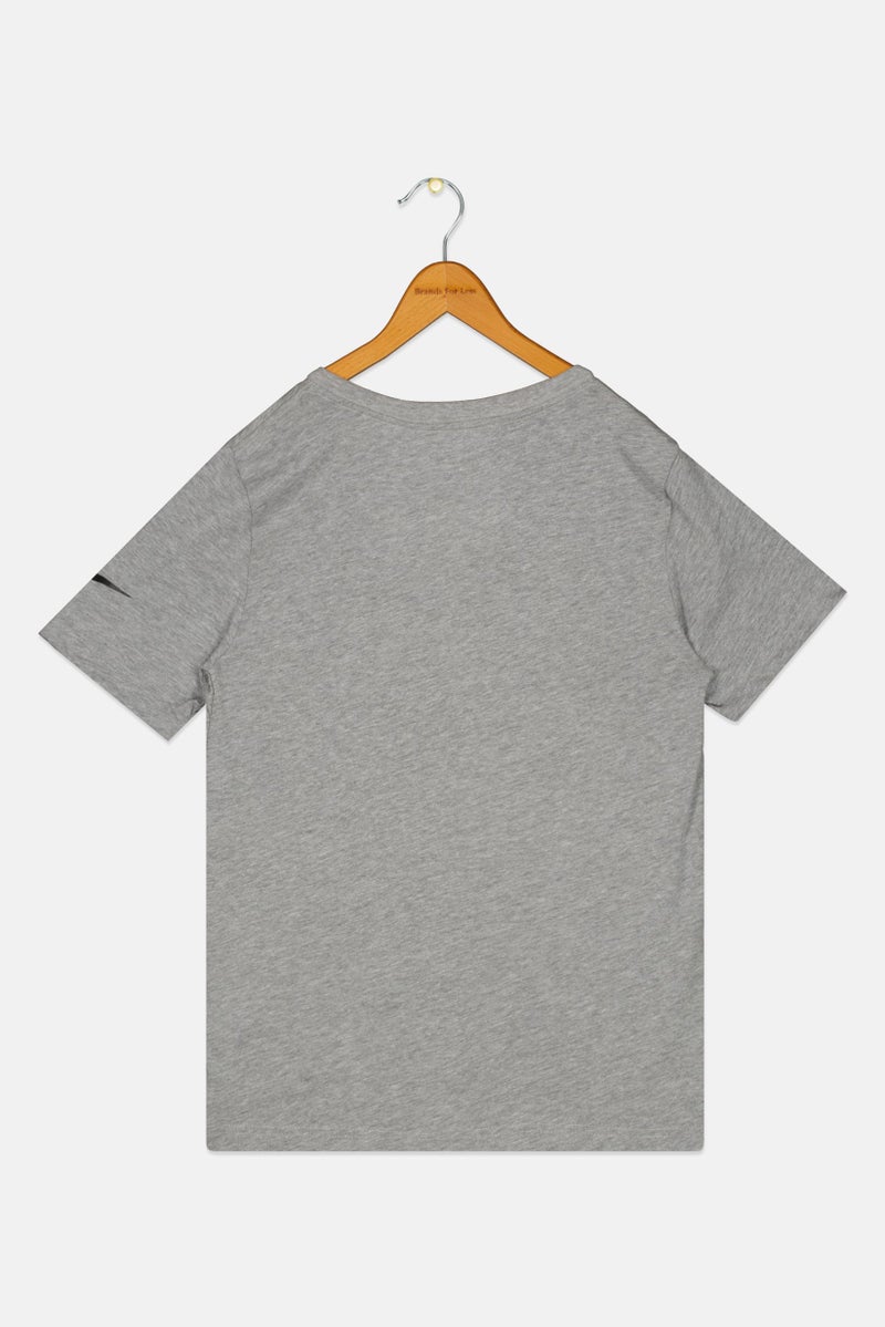 Nike تي شيرت رياضي للأطفال من نايك 3 براند بواسطة راسل ويلسون بأكمام قصيرة، رمادي - Image 2