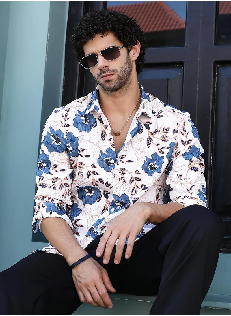 Campus Sutra Men's Daisy White & Steel Blue Vivid-Bloom Tactile Shirt