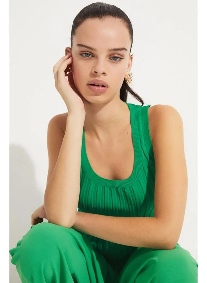 JUNE June Thick Strappy Ribbed Tank Top Green