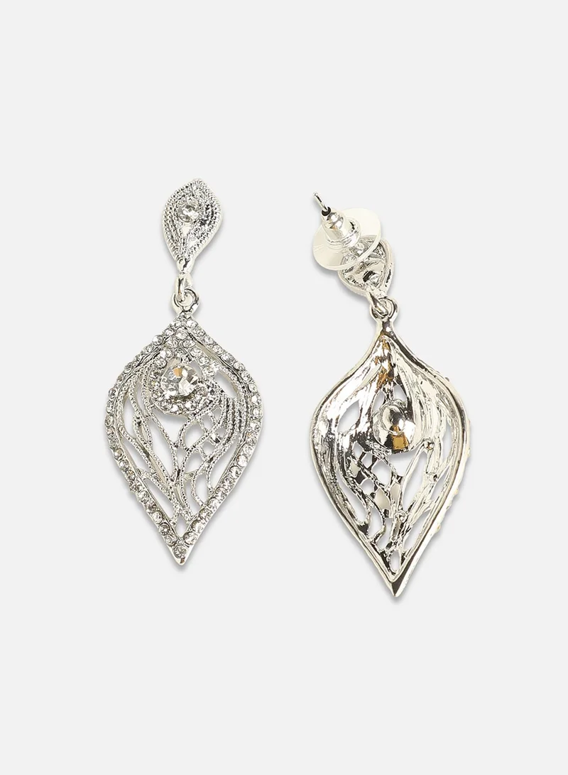 SOHI Intricate Leaf Artificial Drop Earring Jewellery
