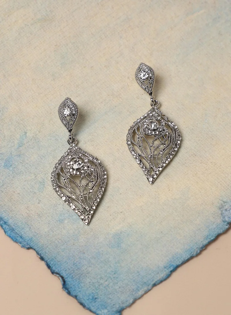 SOHI Intricate Leaf Artificial Drop Earring Jewellery