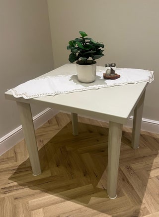 White square