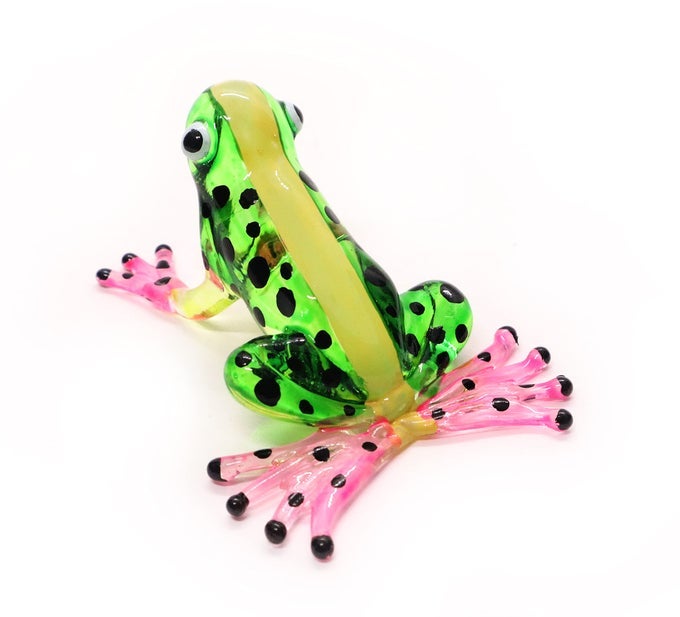 TINY 2 GREEN YELLOW PINK BLACK DOTTED FROG FIGURINE MINIATURE HAND BLOWN PAINTED GLASS POISON FROGS AMPHIBIAN ANIMALS COLORFUL CRYSTAL DECORATIVE COLLECTIBLE FIGURES DCOR GIFTS