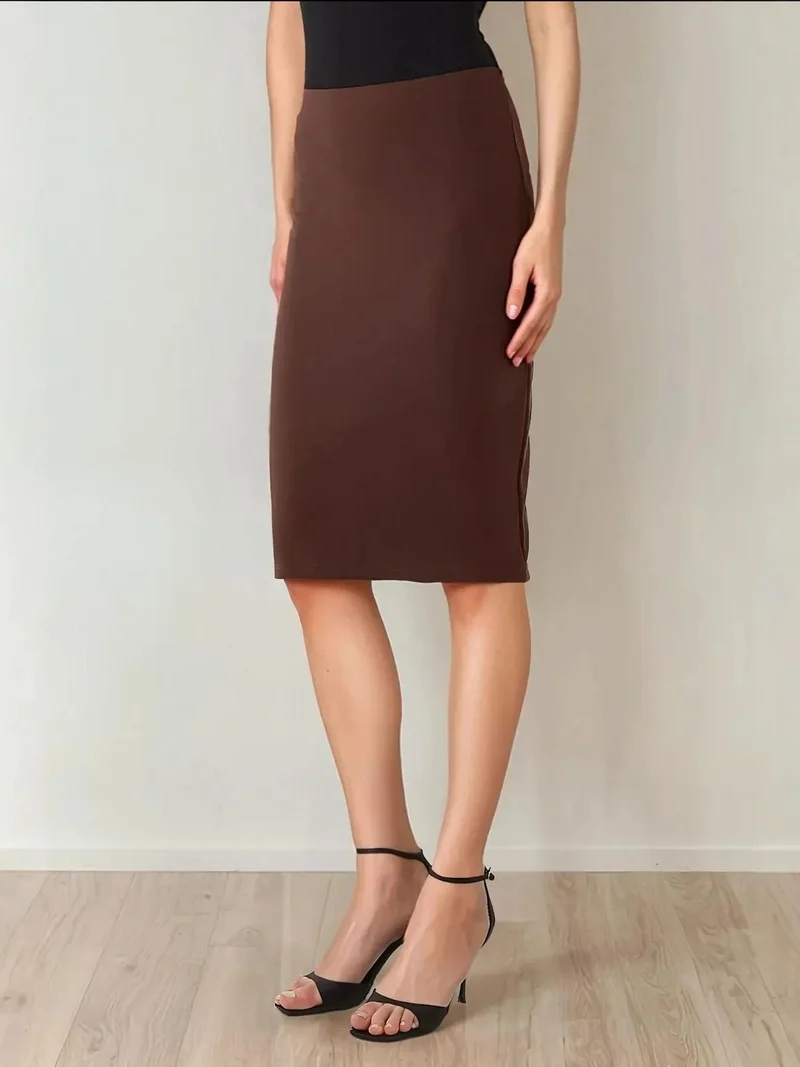 زوبعة تنورة ميدي ضيقة بخصر عالٍ