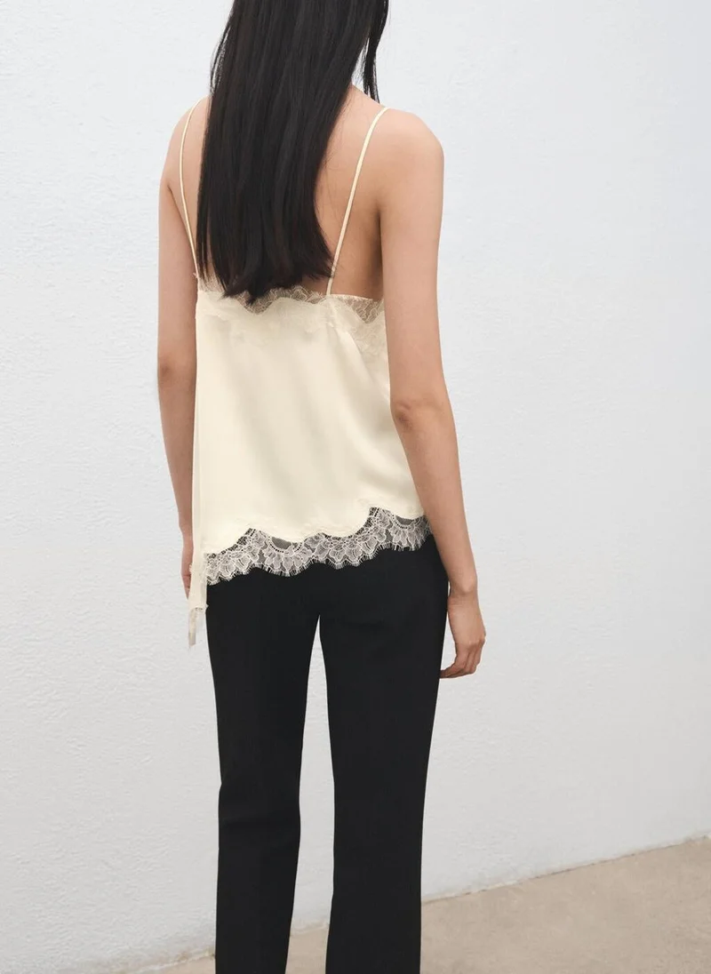 مانجو Lace top