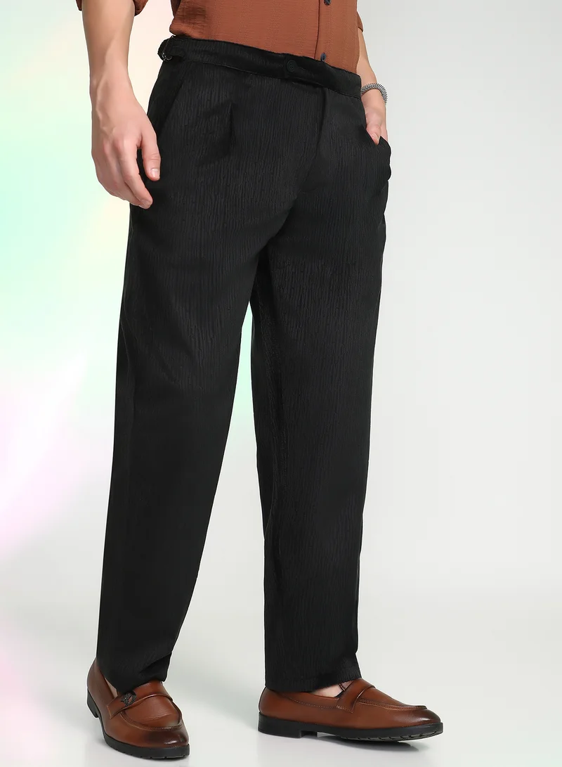 كامبوس سوترا بنطلون بقصة ضيقة بنقوش عروق خفيف الوزن