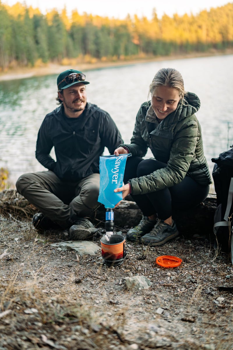 Sawyer Squeeze Water Filtration System, Cnoc Premium 2 Liter Bladder, Blue - Image 2
