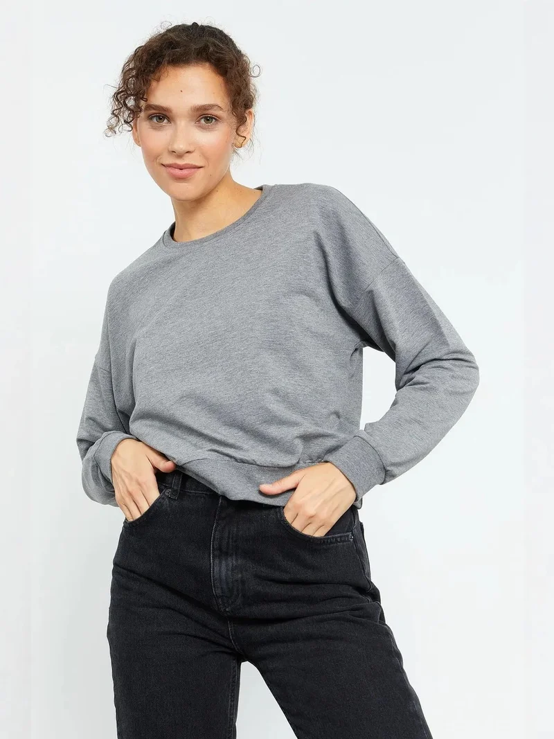 تومي لايف TOMMY Women's Relaxed Crew Neck Sweatshirt