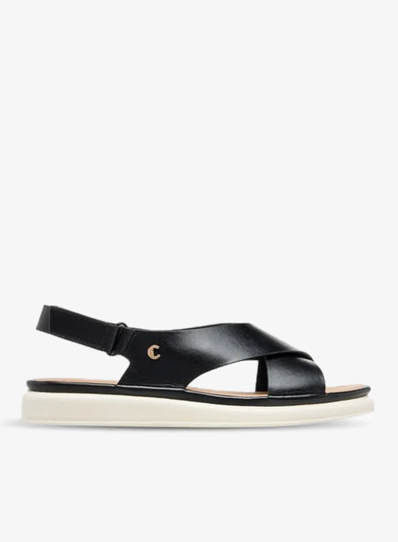 لو كونفورت صنادل نسائية مريحة بحزام متقاطع وإغلاق لاصق