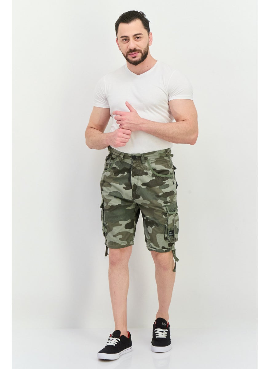 Men Camouflage Cargo Shorts, Multicolor