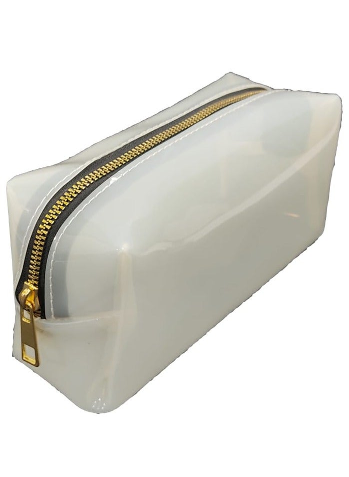 Brand Stores حقيبة كلاتش لتنظيم المكياج من مادة بي في سي الشفافة من براند ستورز - باللون الأبيض - Image 2