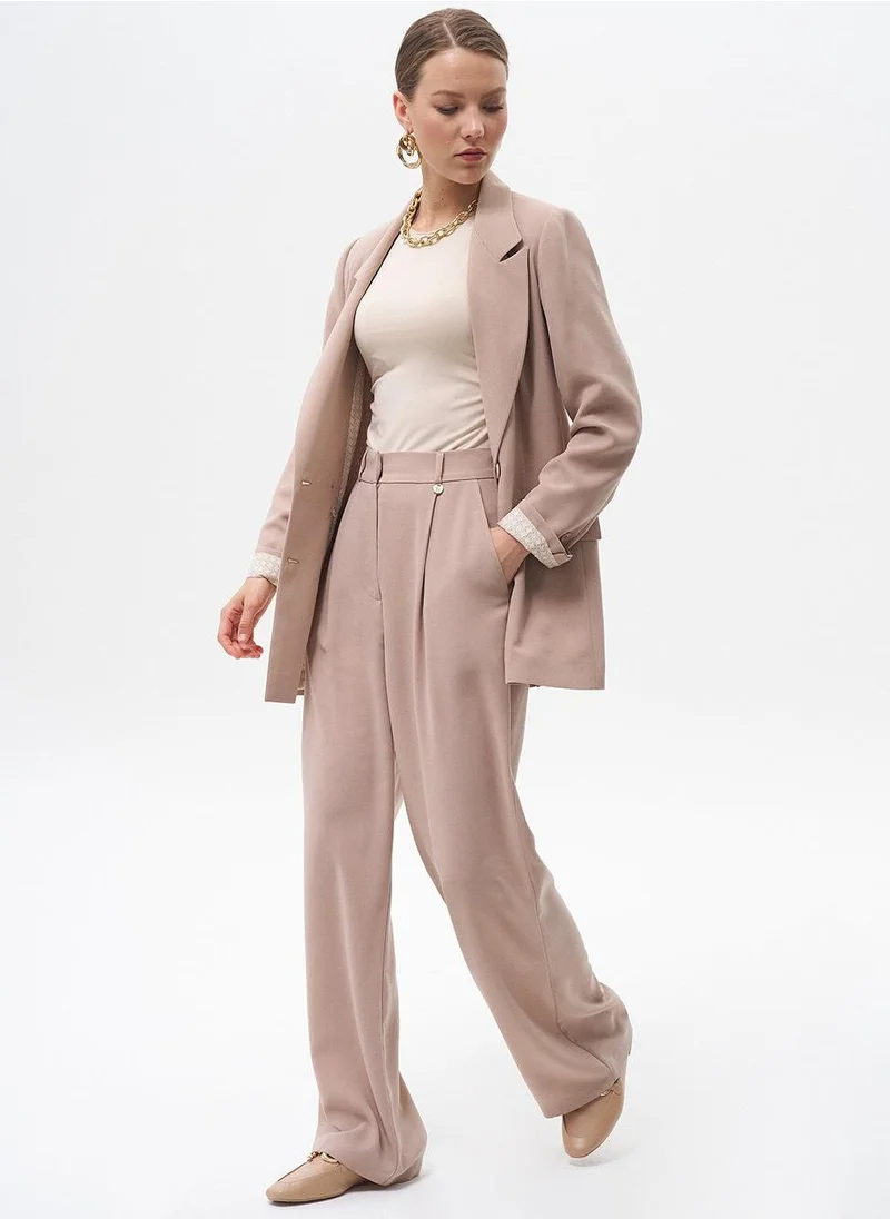 Kayra Pleated Pocket Detail Basic Pants Beige