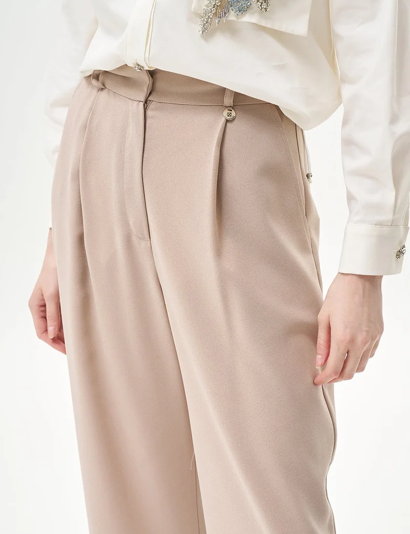 Kayra Pleated Pocket Detail Basic Pants Beige