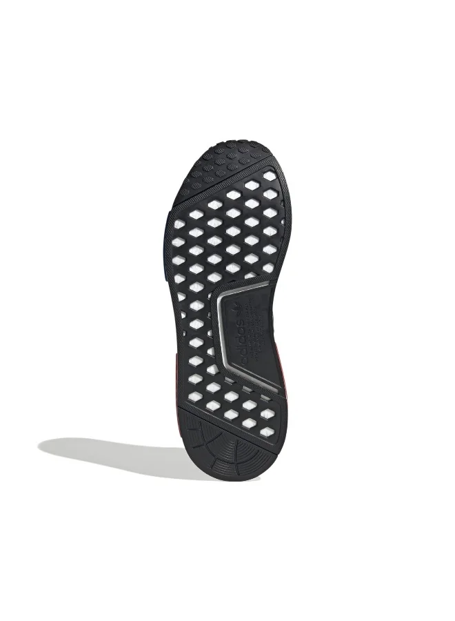 اديداس اوريجينالز أحذية أديداس NMD_R1 الأصلية للرجال باللون الأسود