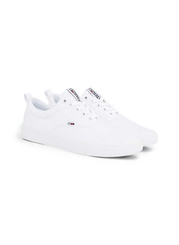 تومي جينز Classic Low Top Sneakers