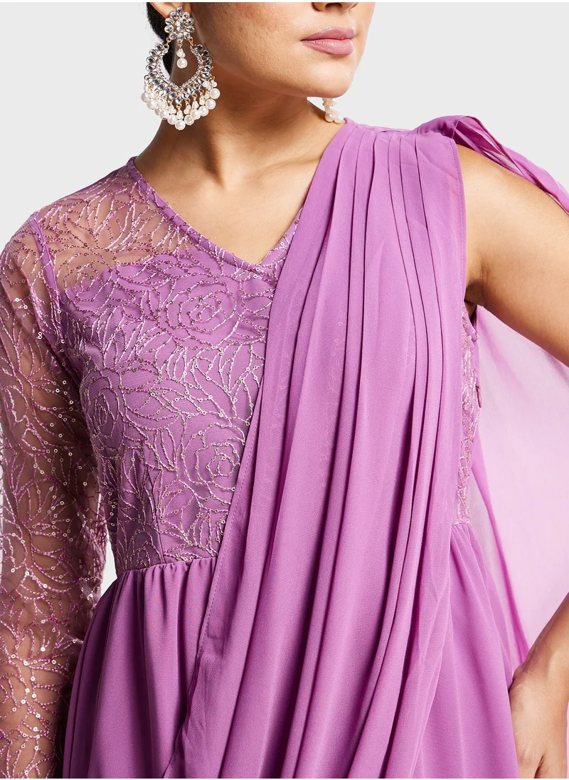 indya Embroidered Tiered Kurti With Attached Dupatta