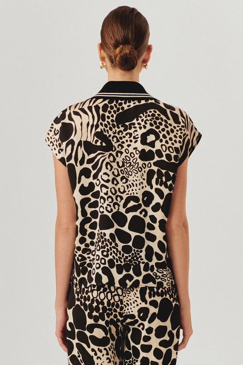 EXQUISE Sleeveless Shirt Collar Regular Fit Abstract Pattern Blouse