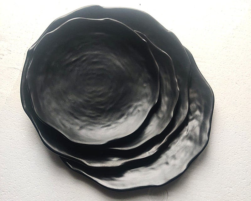 Home Decorise Melamine Matt Black Dinner Set for Kitchen, Dinnerware Sets for Dining Table, Serving Bowls and Tray (Zigzag Design, for 2 Person, Pack of 12 pcs) - Image 3