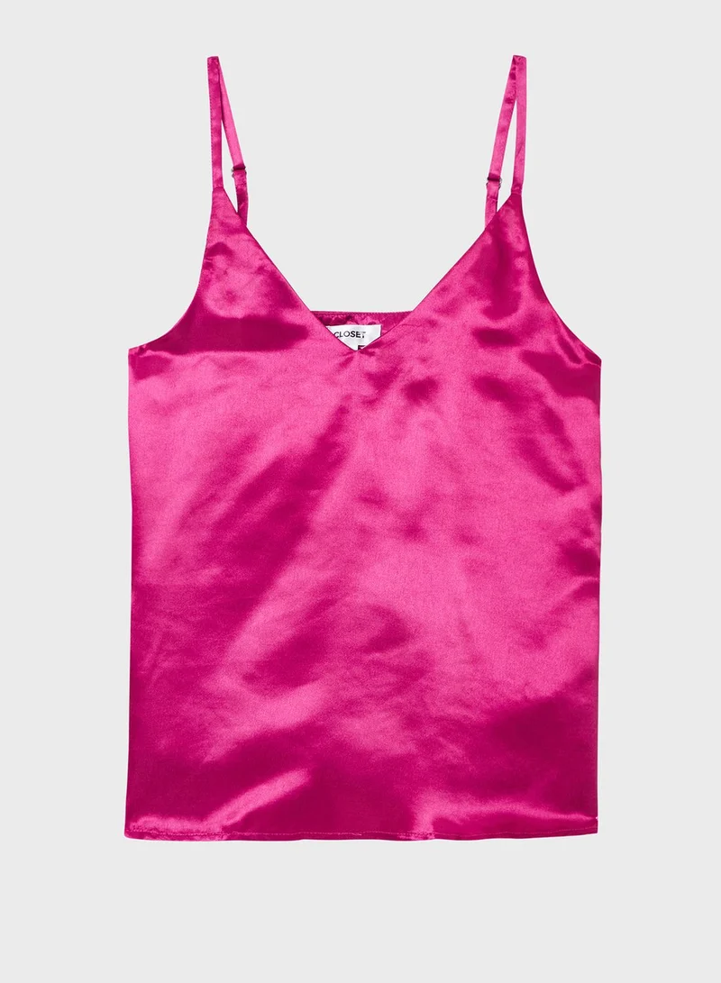 Styli Strappy Satin Plunge Neck Regular Fit Cami Top