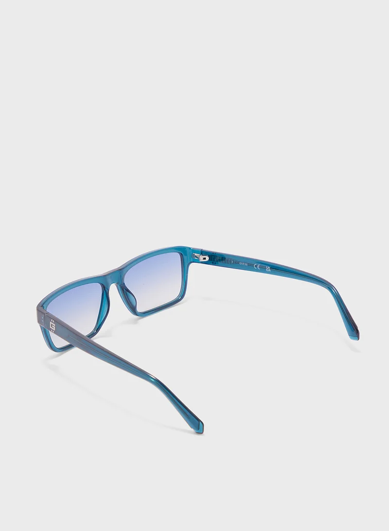 GUESS Uv Protected Wayfarer Sunglasses