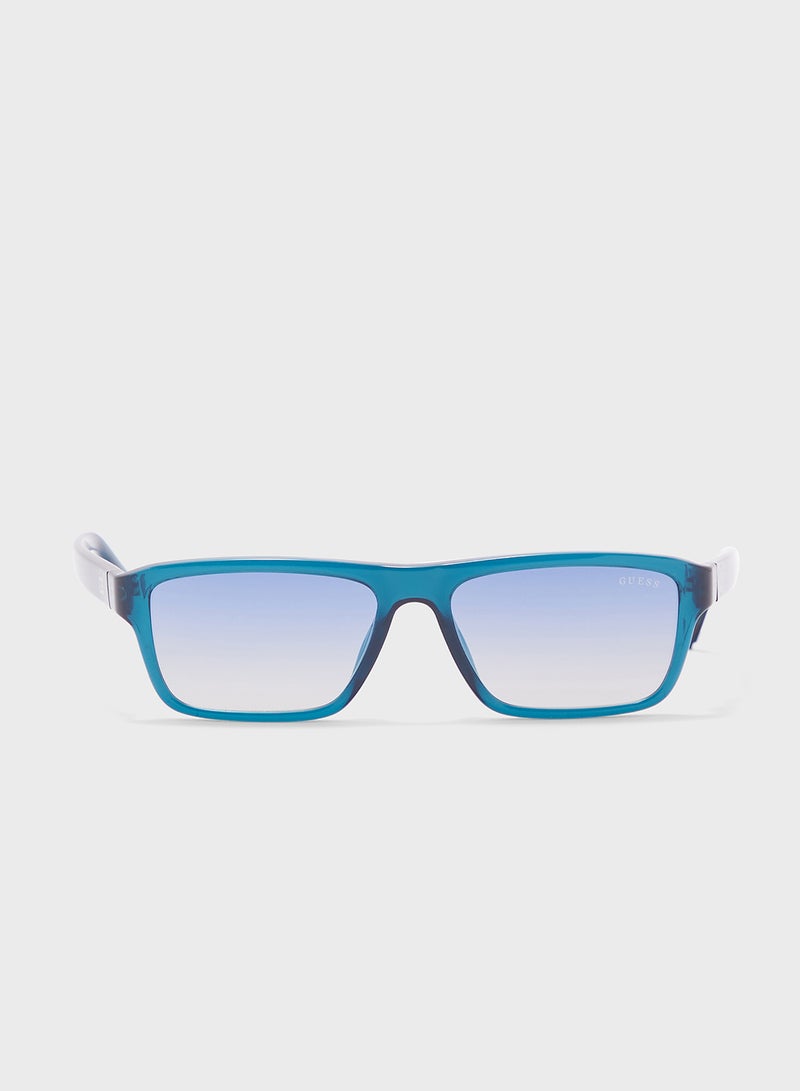 GUESS Uv Protected Wayfarer Sunglasses - Image 2