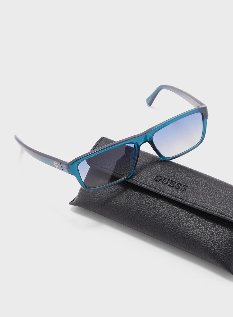 GUESS Uv Protected Wayfarer Sunglasses