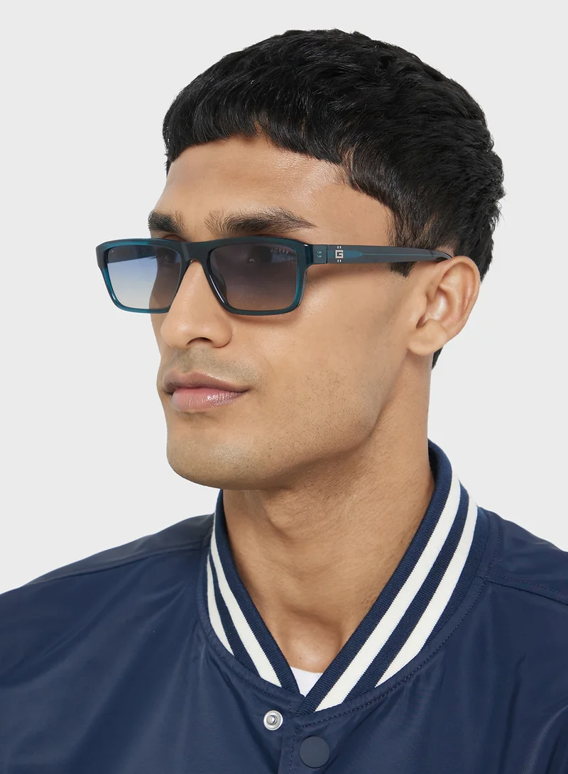 GUESS Uv Protected Wayfarer Sunglasses