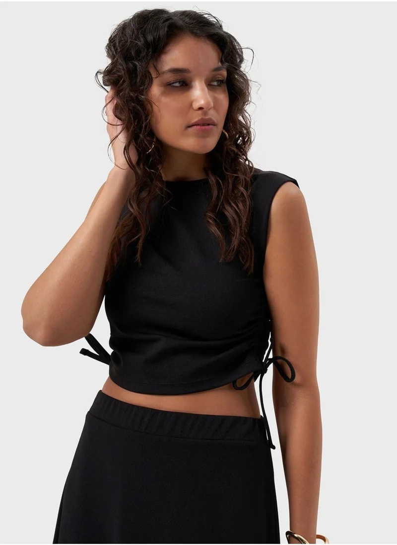 MIZALLE Side Strapped Detailed Top