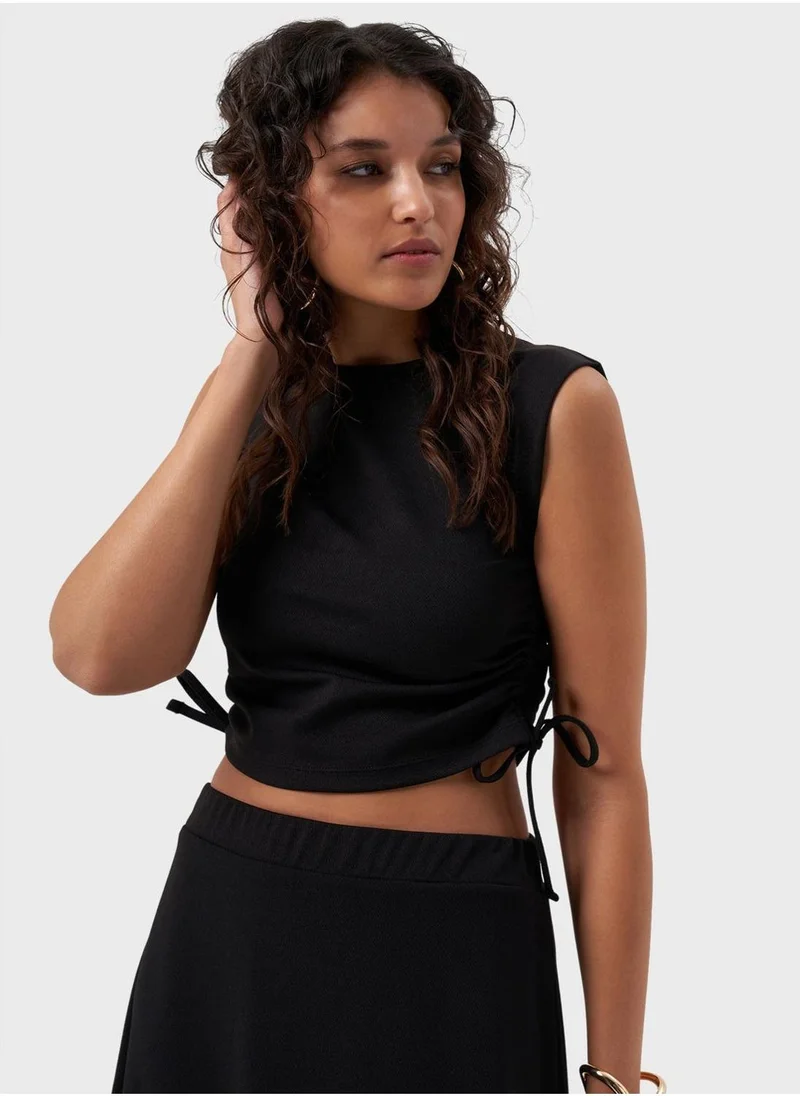 MIZALLE Side Strapped Detailed Top