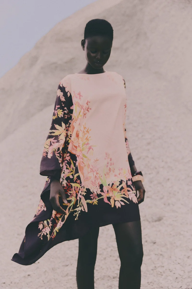 اتش اند ام فستان قفطان مزين بطبعات