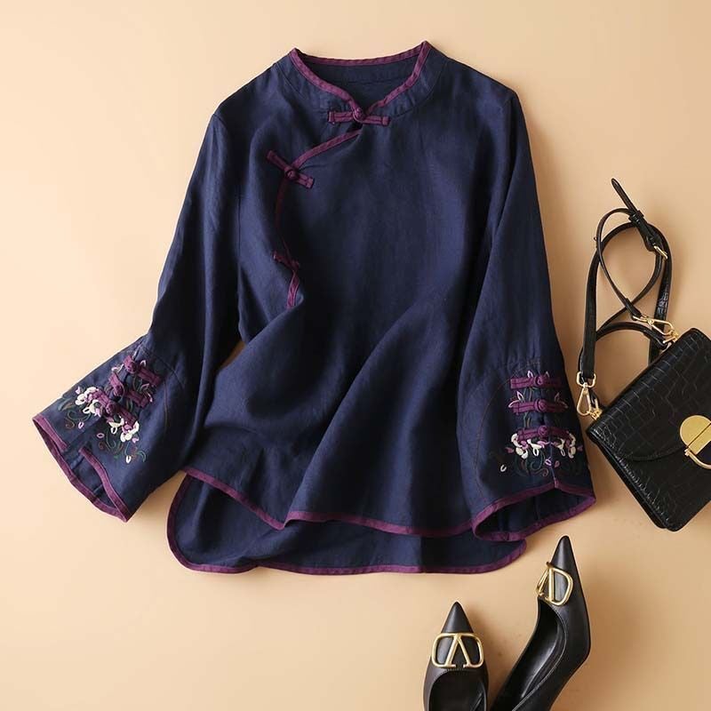 Spring and Autumn Womens 2024 New Chinese Style National Fashion Womens Slant Placket Button Top Artistic Embroidered Loose Blouse J215 navy blue