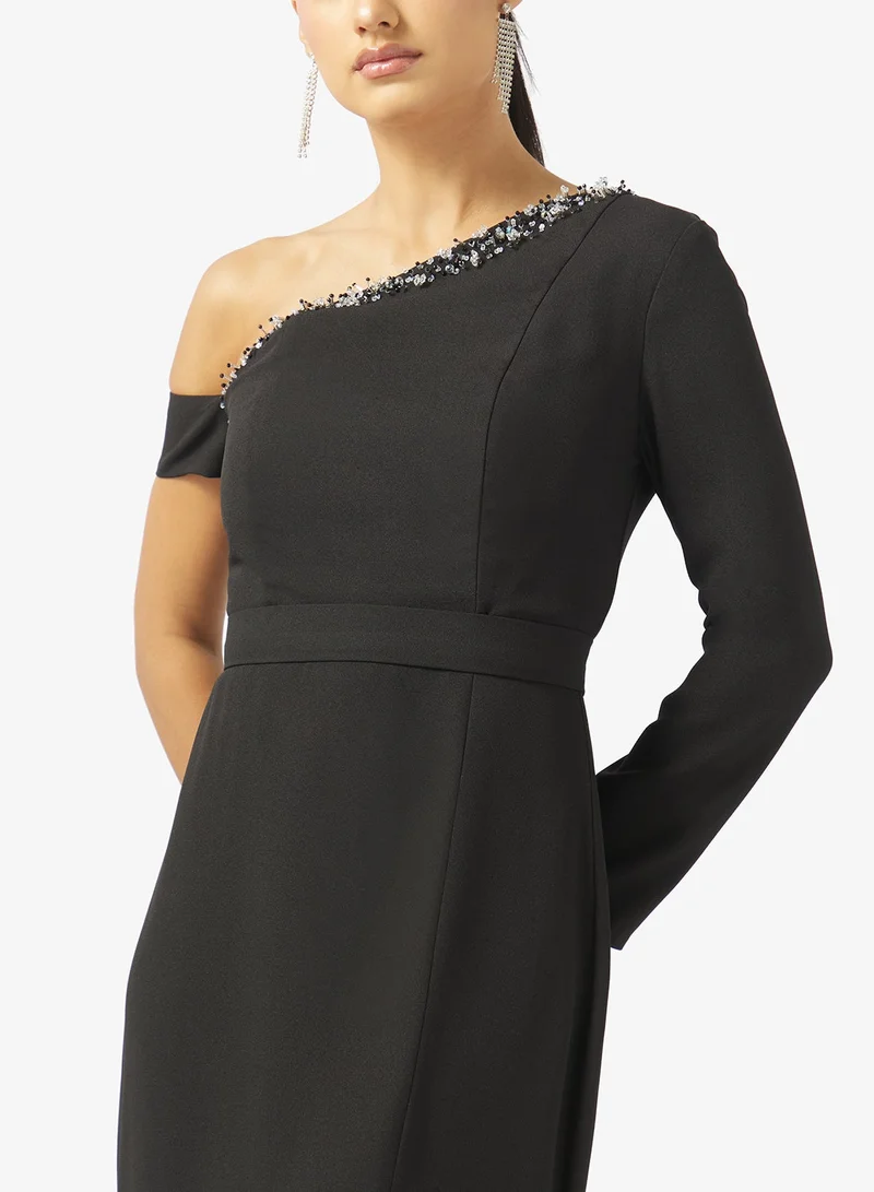 Iyra  Sleek Asymmetrical Neckline One Shoulder Maxi Dress for Women | Best Price UAE