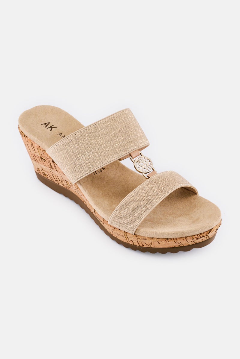 ANNE KLEIN صنادل نسائية سهلة الارتداء، كريمي - Image 1