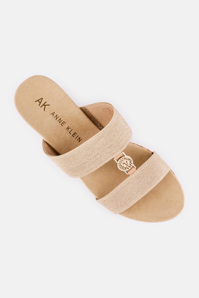 ANNE KLEIN صنادل نسائية سهلة الارتداء، كريمي - Image 4