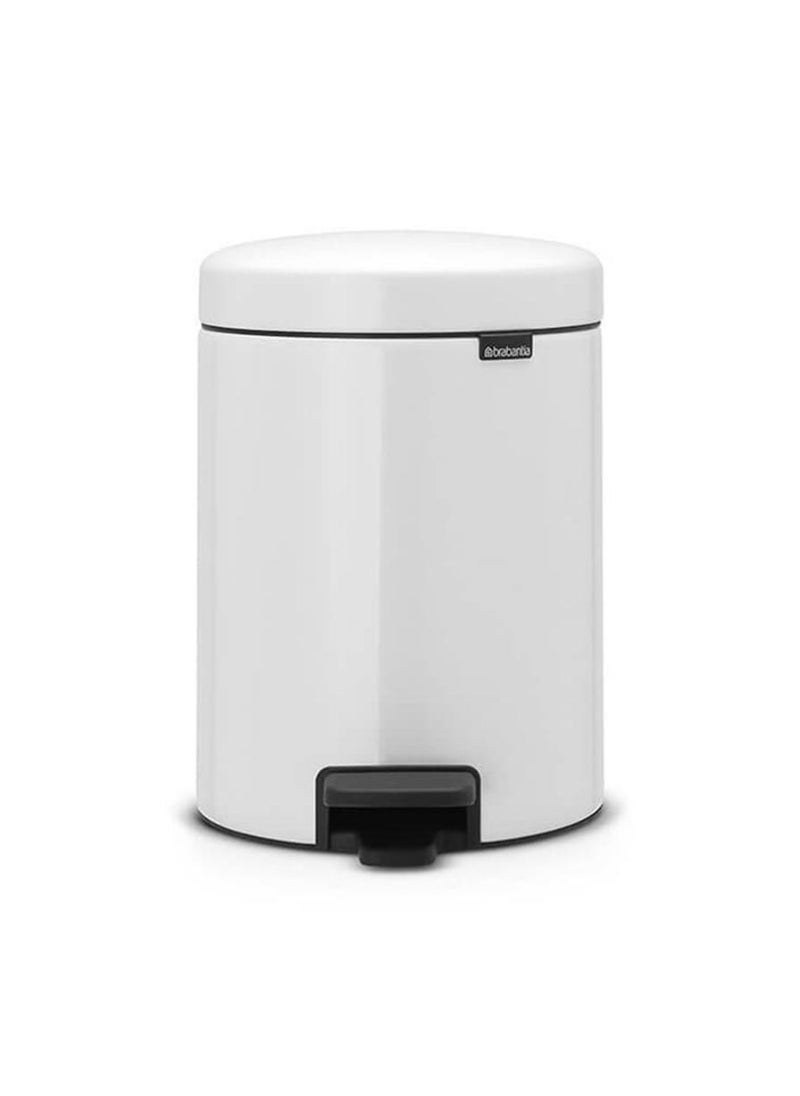 brabantia - NewIcon Pedal Bin 20.5 x 29.1cm 5 L White - Image 1