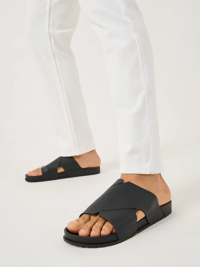 ستايلي صنادل ستايلي بحزام عريض مقصوص بدون أربطة