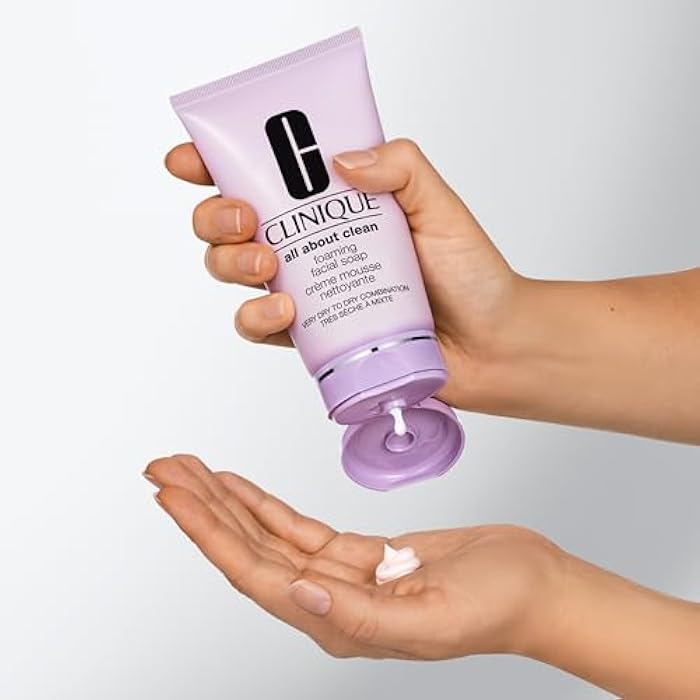 Clinique All About Clean Foaming Face Wash With Hyaluronic Acid + Glycerin For Very Dry to Dry Combination Skin Types, 5 Fl Oz - Image 4