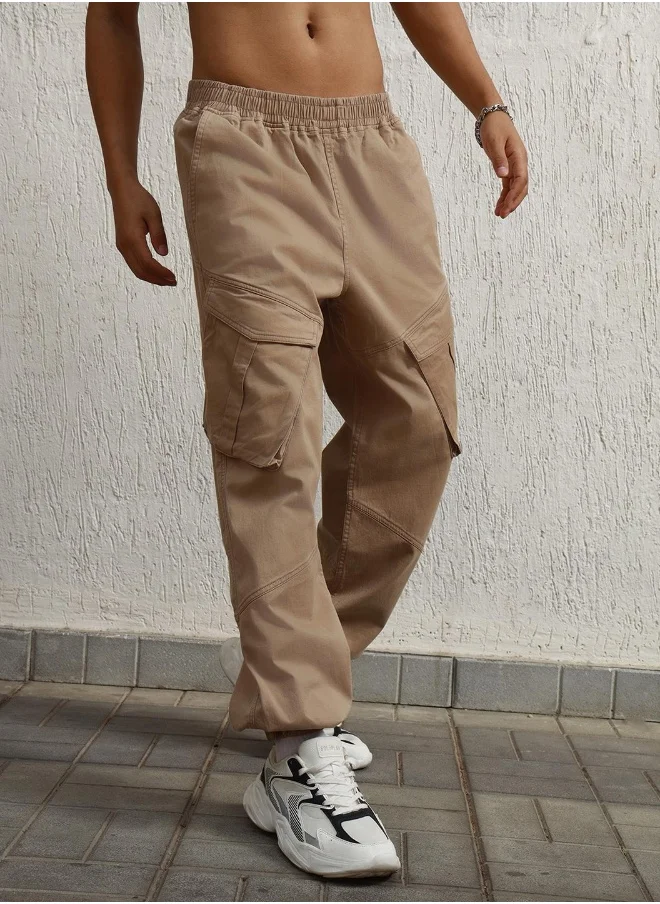 Hubberholme Men's Taupe Cotton Blend Solid Pattern Full Length Cargo Relaxed Trouser