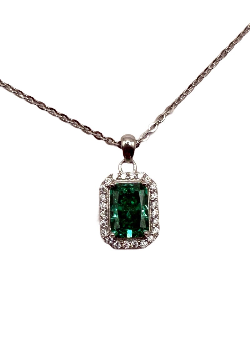 Golden Hour by Niru Silver Pendant Necklace with Emerald Green Semi-Precious Stone and Cubic Zirconia - Image 2