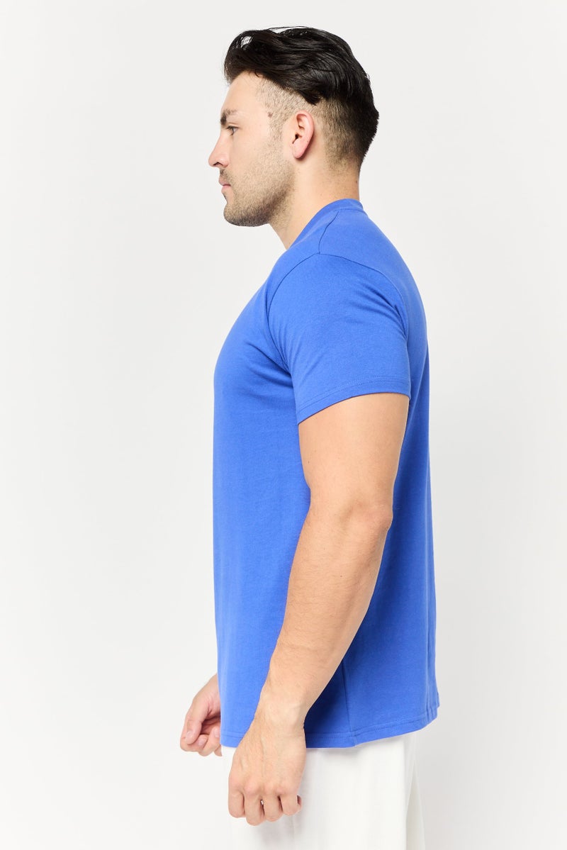 Maserati تي شيرت رجالي بأكمام قصيرة وياقة دائرية بشعار العلامة التجارية، أزرق - Image 3