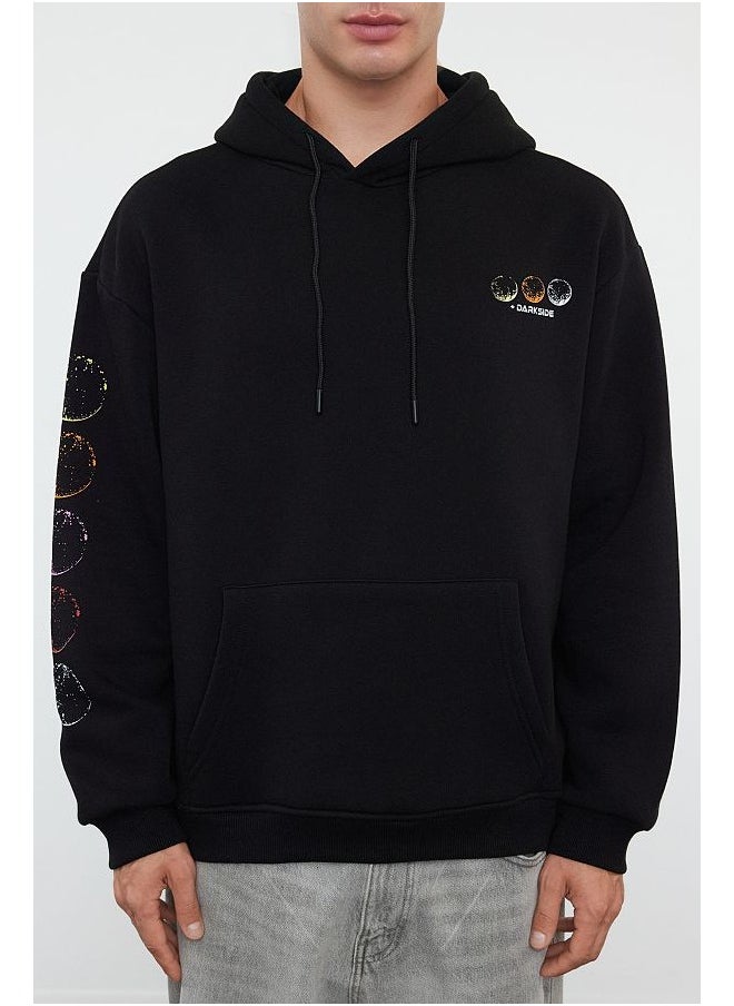 Black Oversize/Wide Cut Hooded Sweatshirt with Fleece Inside Reflective Print - pzsku/ZBA62008531C6A77F9986Z/45/_/1738832907/aef1446e-ebd3-4cb9-9ea2-3f8e907bb8f5