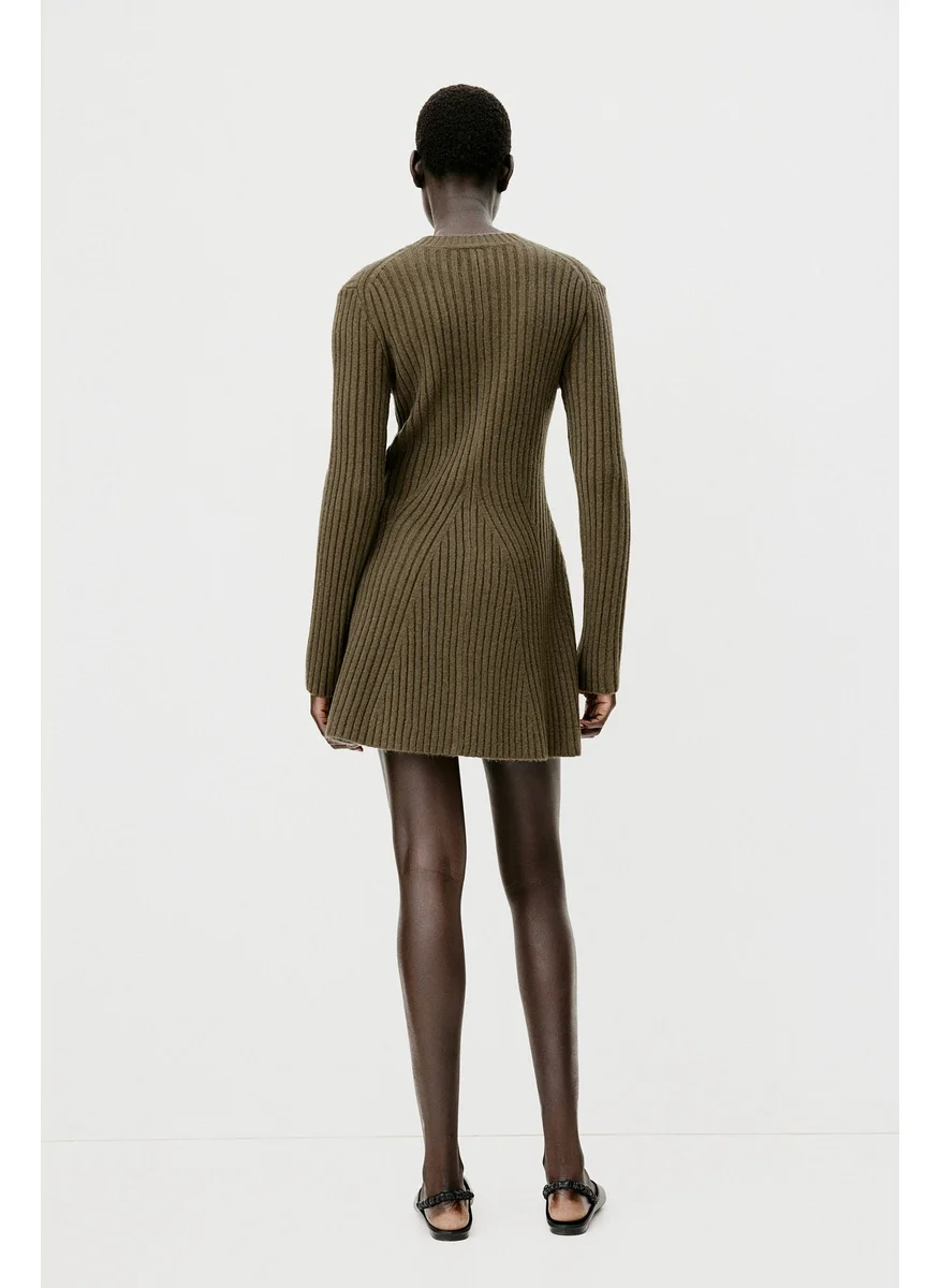 H&M Rib-Knit Dress