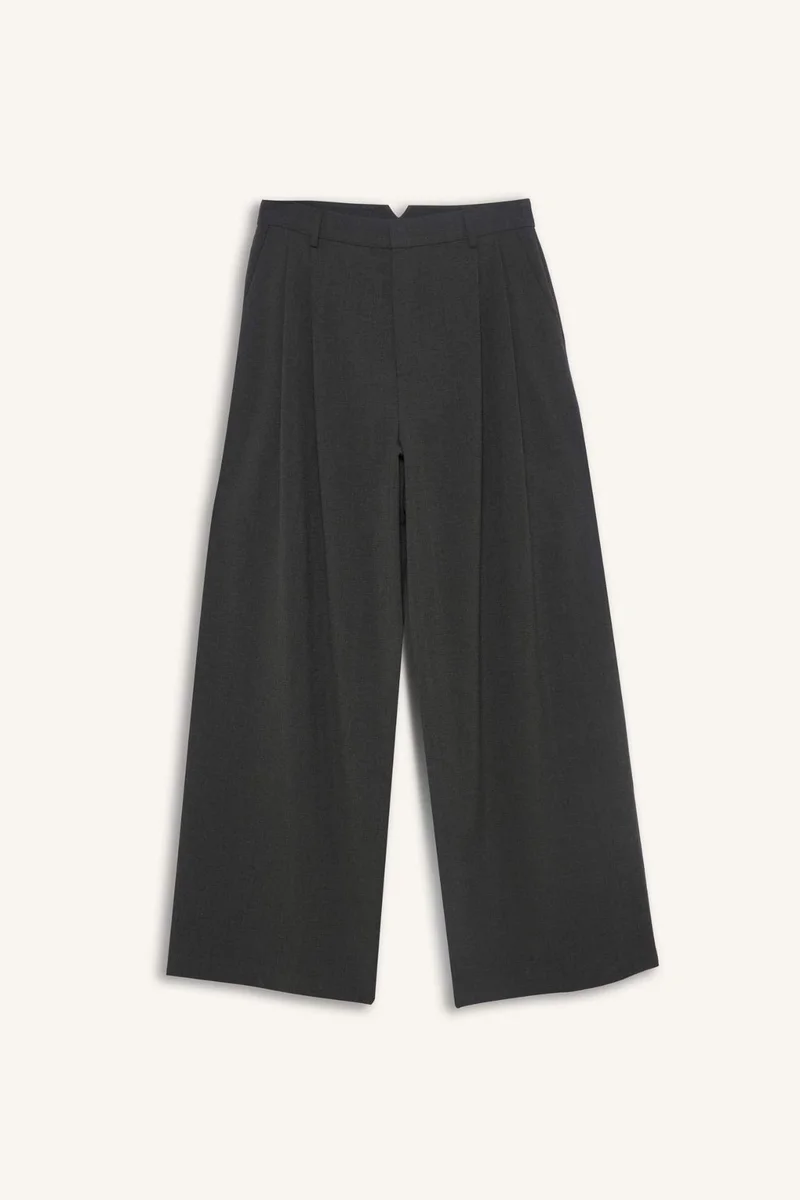 ديفاكتو Wide Leg Double Pocket Trousers